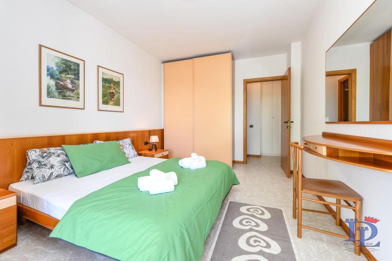 Desenzanoloft Official Partner Marriott Homes & Villas - A Casa Di Attila デセンツァーノ・デル・ガルダ エクステリア 写真